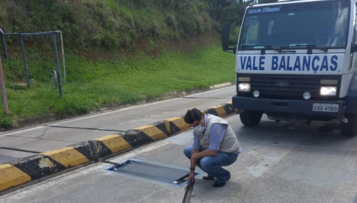 Ipem-SP verifica balança dinâmica na Rodovia Castelo Branco (SP 280) em Santana de Parnaíba 